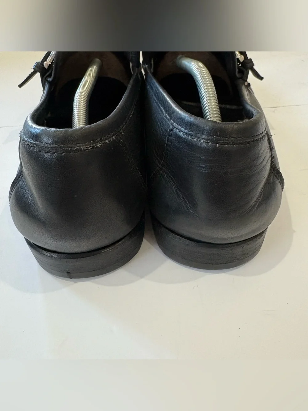 Salvatore Ferragamo Men’s Approx 10.5 Black Leather Gancini Buckle Loafers Italy